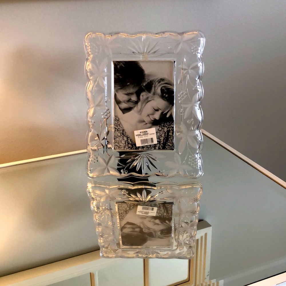 Mikasa Floral Glass Photo Frame 8 X 10